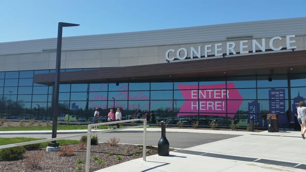 Vera Bradley Sale Fort Wayne 2025 VERA BRADLEY OUTLET SALE - Updated June 2025 - 4000 Parnell Ave, Fort