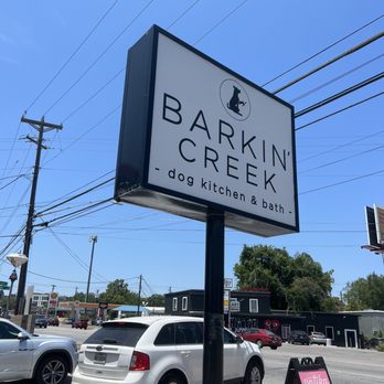 Barkin' Creek - Lamar - Signage - Pet Groomers Near Me - Austin, Texas