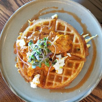 Namo Café Bistro - Edmonton Trail - Breakfast & Brunch Near Me - Calgary, Alberta