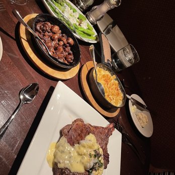 Spencer's For Steaks & Chops - Spencer's Steak with bernaise and crab, mac n cheese, mushrooms, and asparagus. - Steakhouses Near Me - Spokane, Washington Spencer's For Steaks & Chops - Spencer's Steak with bernaise and crab, mac n cheese, mushrooms, and asparagus. - Steakhouses Near Me - Spokane, Washington