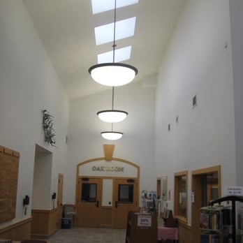 Wilsonville Public Library - This is part of the entry foyer, complete with skylights for all the overcast days. - Libraries Near Me - Wilsonville, Oregon Wilsonville Public Library - This is part of the entry foyer, complete with skylights for all the overcast days. - Libraries Near Me - Wilsonville, Oregon