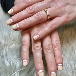 Tipsy Nails Lounge