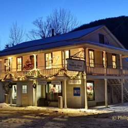 The Warren Store