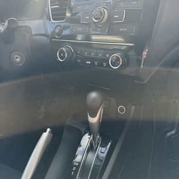 Street Auto Details - After, super clean and shiny dash - Auto Detailing Near Me