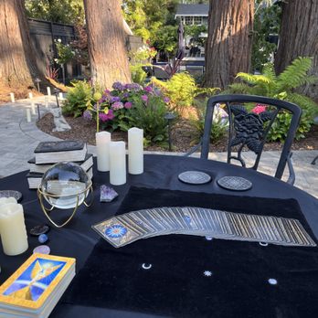 New Leaf Tarot - Party at a lovely Atherton home - Supernatural Readings Near Me New Leaf Tarot - Party at a lovely Atherton home - Supernatural Readings Near Me