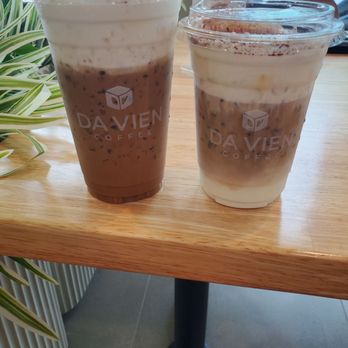 Da Vien Coffee - Einspanner Cream Coffee and Einspanner Latte - Coffee & Tea Near Me - Alhambra, California