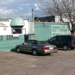 Bill Ash's Lounge