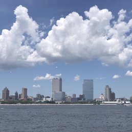 Beautiful skyline views of downtown Milwaukee Beautiful skyline views of downtown Milwaukee