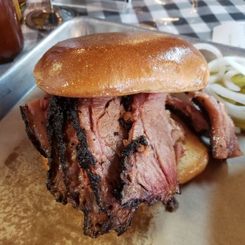 Dee Willie’s BBQ  - Barbeque Near Me - San Antonio, Texas