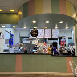 Twistee Treat LBV - Inside the store!
