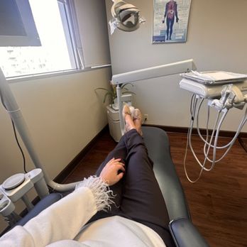 Wilshire Smile Studio - Dental office - Cosmetic Dentists Near Me - Los Angeles, California Wilshire Smile Studio - Dental office - Cosmetic Dentists Near Me - Los Angeles, California