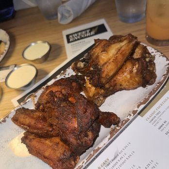 Nashoba - Smoked Wings, 1/2 And 1/2 but the hot are my favorite over the seasoned . - Breweries Near Me - Collierville, Tennessee