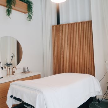 Antonio Spa - Waxing Near Me - Seattle, Washington