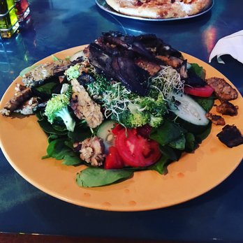 Mellow Mushroom Brandon - Delicious Build Your Own Salad with portobello mushrooms, tempeh, sprouts, sautéed peppers, and spinach. - Pizza Near Me - Brandon, Florida