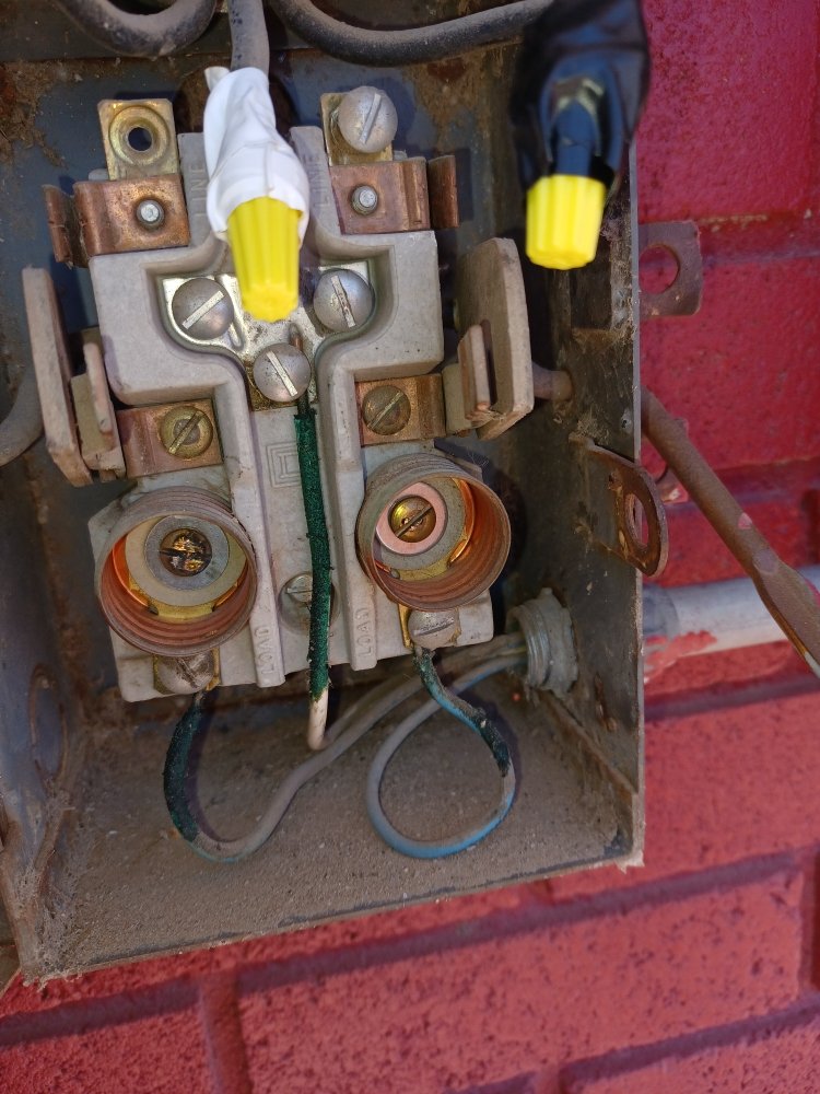 Slide of Mendoza Electric