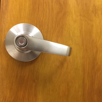 Hampton Inn Milford - This is a door knob. The more you know - Hotels Near Me - Milford, Connecticut Hampton Inn Milford - This is a door knob. The more you know - Hotels Near Me - Milford, Connecticut