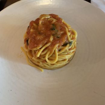 Scarpetta - Tomato and basil spaghetti! - Italian Near Me - New York, New York Scarpetta - Tomato and basil spaghetti! - Italian Near Me - New York, New York
