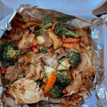 Thai Kitchen - Pad See Ew - Thai Near Me - Lodi, California Thai Kitchen - Pad See Ew - Thai Near Me - Lodi, California