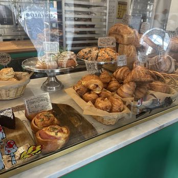 Bakeri - Bakeries Near Me - Queens, New York