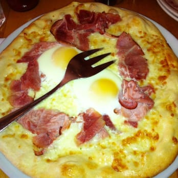 Rose's Cafe - Breakfast Pizza w/ Smoked Ham, Fontina & Eggs - 10/2013 - Italian Near Me - San Francisco, California Rose's Cafe - Breakfast Pizza w/ Smoked Ham, Fontina & Eggs - 10/2013 - Italian Near Me - San Francisco, California