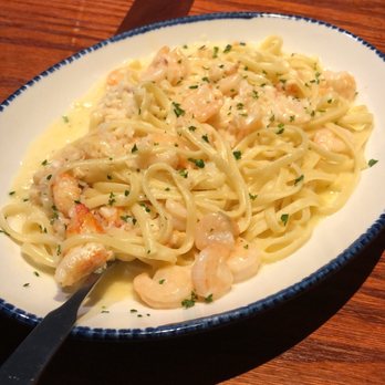 Red Lobster - Linguini Alfredo with Shrimp - Seafood Near Me - Doral, Florida Red Lobster - Linguini Alfredo with Shrimp - Seafood Near Me - Doral, Florida