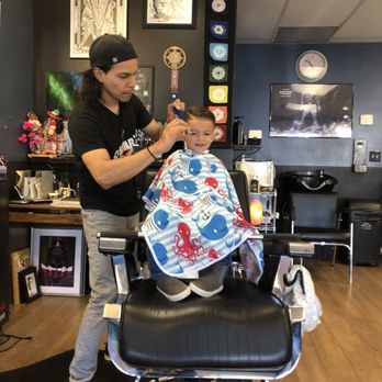 Cesar's Royal Lounge Barbershop - Barbers Near Me - sandy, Utah Cesar's Royal Lounge Barbershop - Barbers Near Me - sandy, Utah