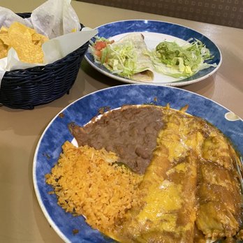 TAQUERIA Y TIENDA MEXICANA LOS PRIMOS - CLOSED - Updated December