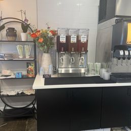 Drink selection and water cups