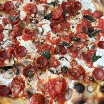 Juliana's - Pepperoni Mushroom Medium Pizza - Pizza Near Me - Brooklyn, New York