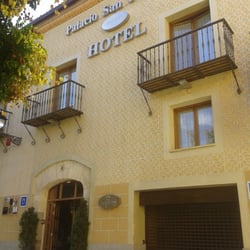 Palacio San Facundo - Fachada del Palacio San Facundo