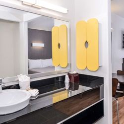 Studio 6 - bathroom
