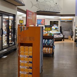 Ralphs - Meat and seafood area