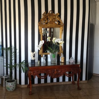 Skyline Coiffures - Beautiful Waiting area - Blow Dry/Out Services Near Me - Tucson, Arizona Skyline Coiffures - Beautiful Waiting area - Blow Dry/Out Services Near Me - Tucson, Arizona