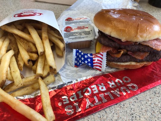 Wendy's by null