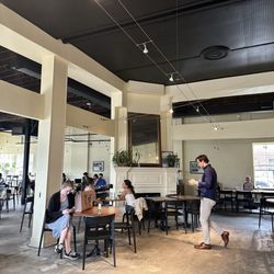 Pitango Bakery Cafe - Inside