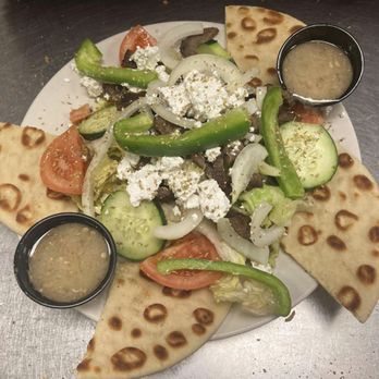 Red Wing Cafe - a plate of food with pita chips and vegetables - Cafes Near Me - Red Wing, Minnesota