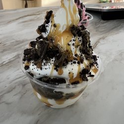 Mona Moo's - Vanilla, Oreos, Caramel