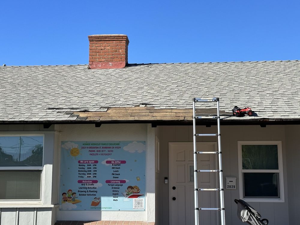 Slide of Lemon Roofing