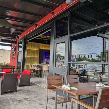 Craft on Colley - The patio - New American Near Me - Norfolk, Virginia