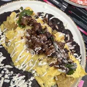 Madres Brunch - The Chilango with green sauce added birria ($4) very very tasty! - Breakfast & Brunch Near Me - Whittier, California Madres Brunch - The Chilango with green sauce added birria ($4) very very tasty! - Breakfast & Brunch Near Me - Whittier, California