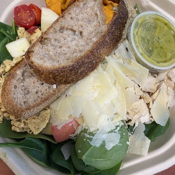 sweetgreen - Healthy Salads, Wraps, and Bowls - Chicken pesto - Salad Near Me - Philadelphia, Pennsylvania