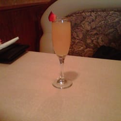 Sofra Family Bistro - Peach Belini
