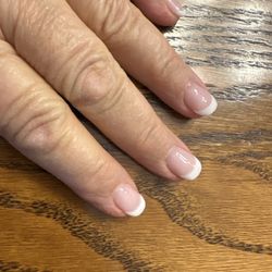 4 Seasons Nails Spa - My stumpy nails look lovely after Ly works her magic!