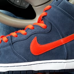 aurora outlet mall nike store