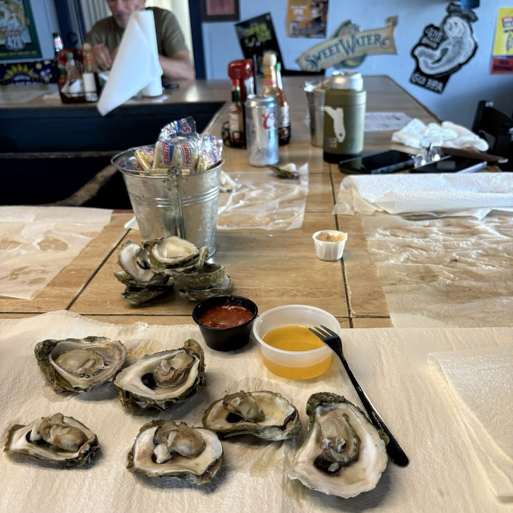 Clermont Oyster Bar - Steamed oysters, raw were already eaten - Seafood Near Me - Clermont, Florida