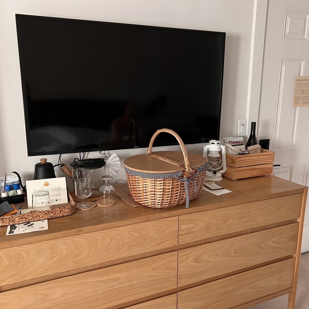 White Water - Free coffee and local pastries delivered to your door every morning. - Hotels Near Me - Cambria, California White Water - Free coffee and local pastries delivered to your door every morning. - Hotels Near Me - Cambria, California