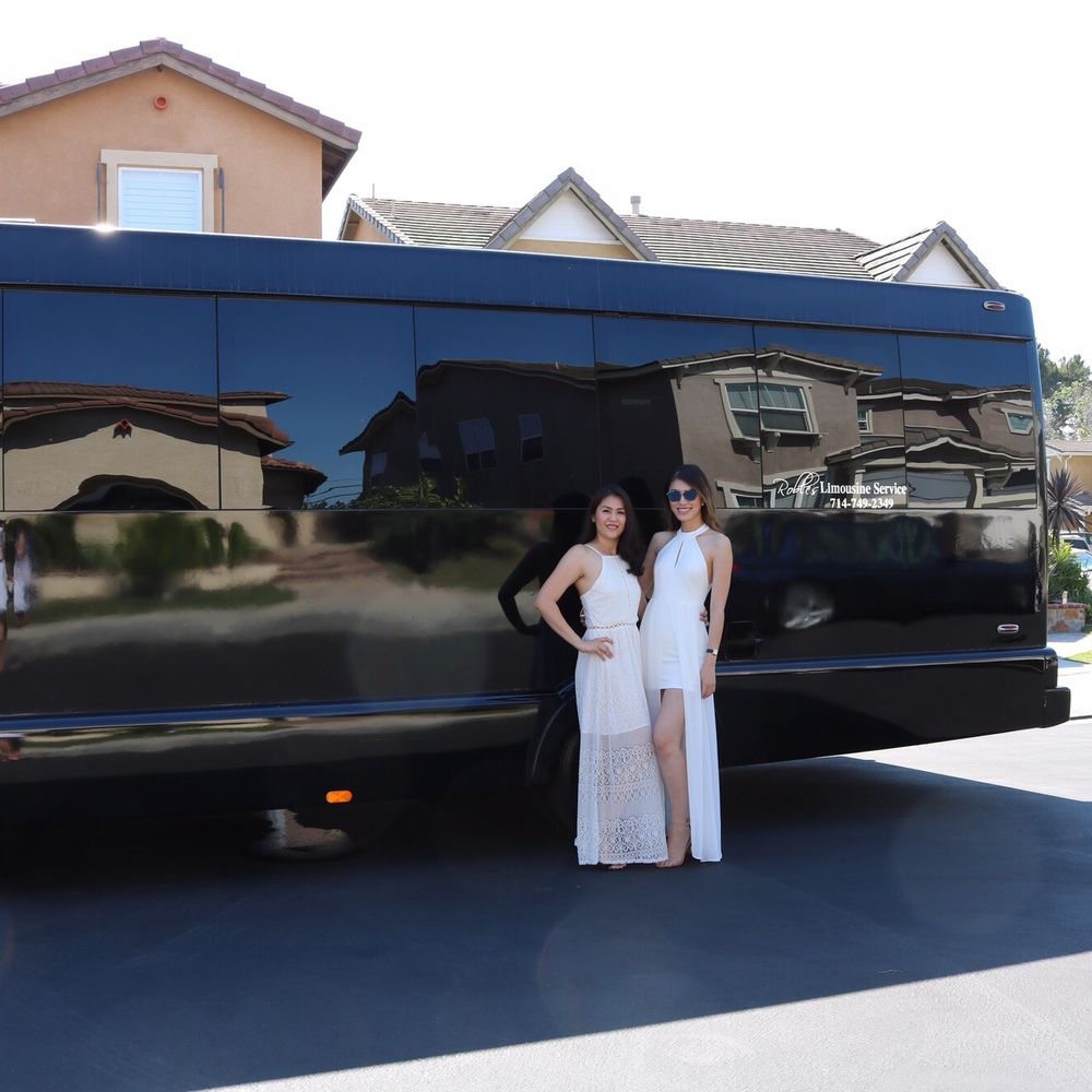 ROLL Limousine - Limos Near Me - Anaheim, California ROLL Limousine - Limos Near Me - Anaheim, California