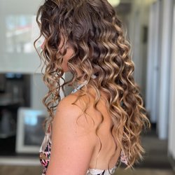 Badri Kermani Salon