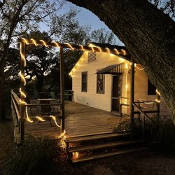 The Bugle Boy - Nice side porch