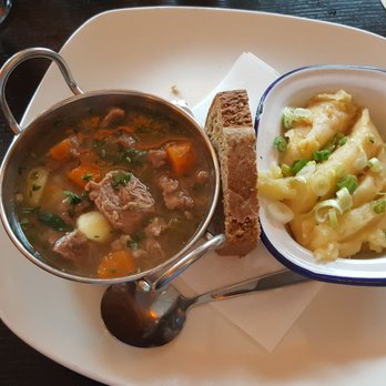 The Hairy Lemon - Irish stew - Irish Pub Near Me - Dublin, D